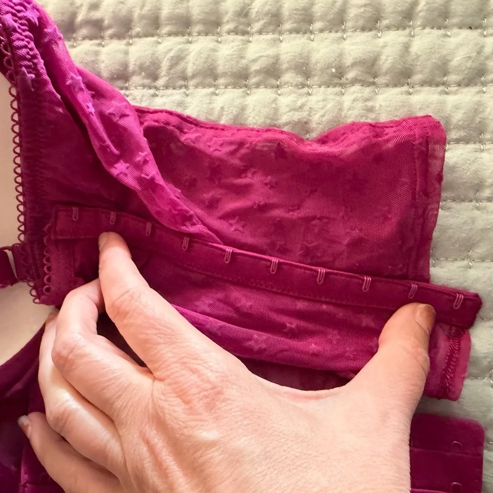 Victoria's Secret Fuchsia Star-Patterned Bra